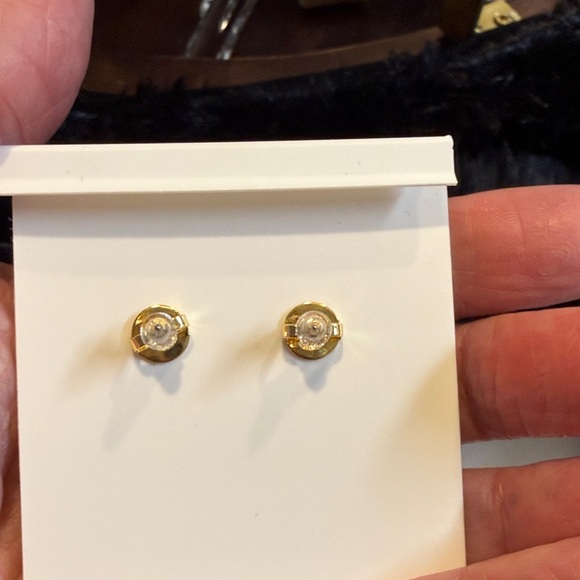 Tory Burch Forget Me Not Cluster Earrings - Picture 2 of 4